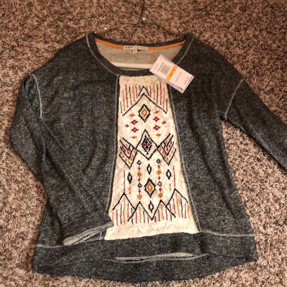 Long sleeve embroidered top